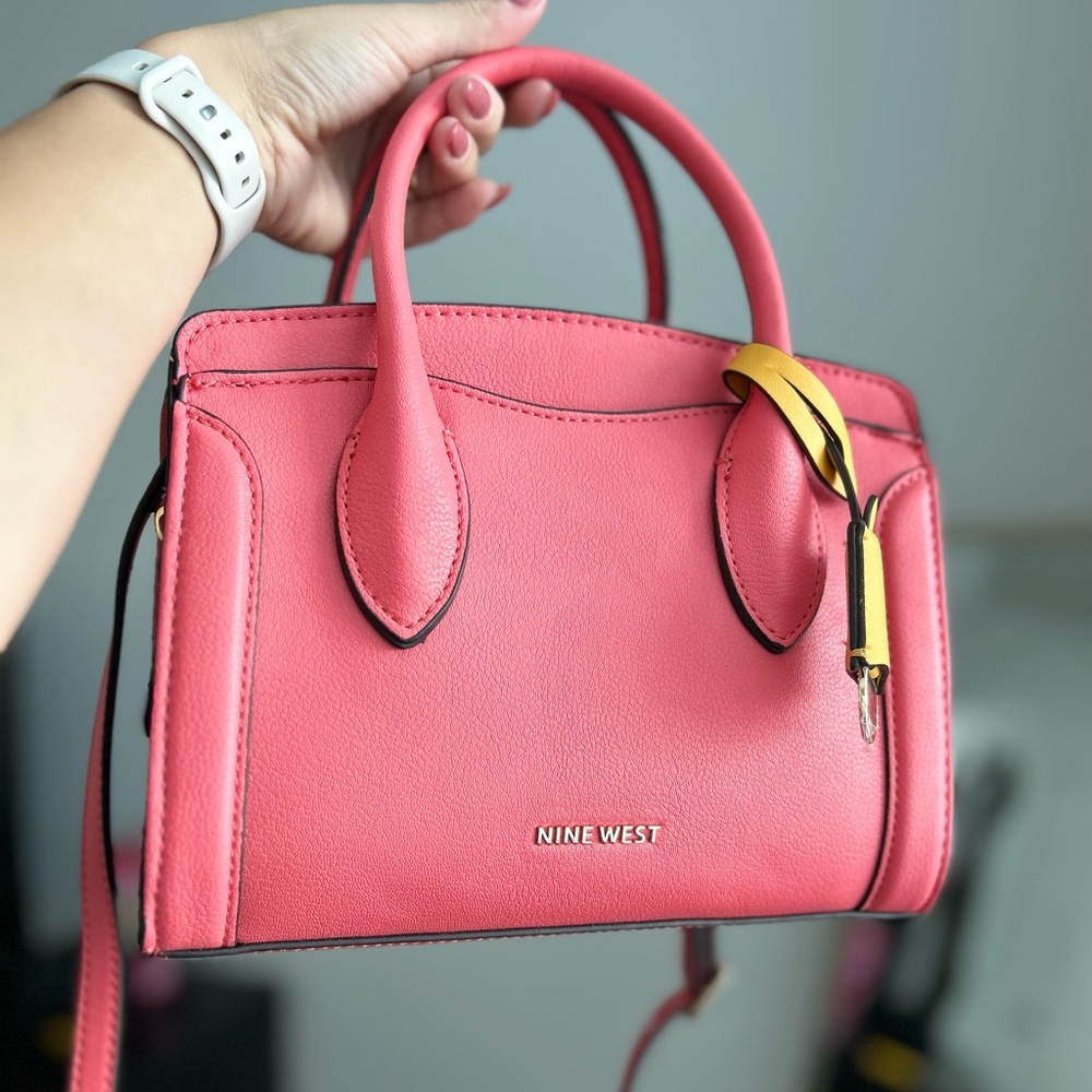 NWOT Nine West Womens Crawford Small Satchel Coral